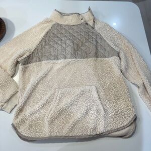BKE Cream Sherpa Pullover